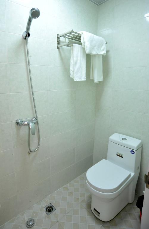 Lan Shan Chu Youth Hostel Yangshuo Kamer foto